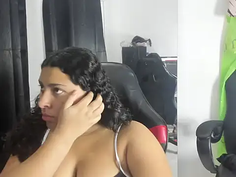 Snapshot of Baby_Latin chatting on December 2025 07:55:02 PM Baby Latin online show from December 2025 07:55:02 PM