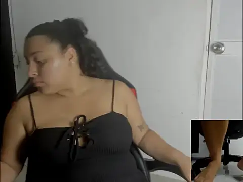 Snapshot of Baby_Latin chatting on December 2025 07:29:01 PM Baby Latin online show from December 2025 07:29:01 PM