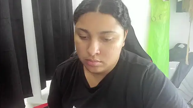 Snapshot of Baby_Latin chatting on December 2025 08:49:02 AM Baby Latin online show from December 2025 08:49:02 AM