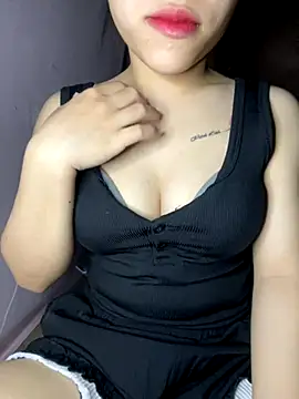 Lyly69699 online show from November 2025 02:01:01 PM