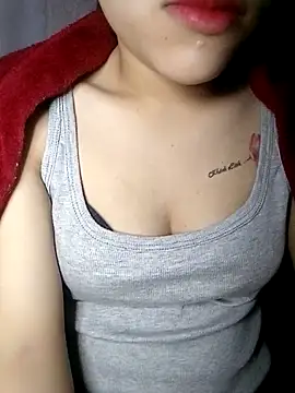 Lyly69699 online show from November 2025 04:50:01 AM