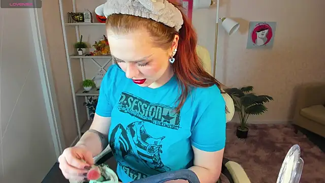 Barbara Mitchel online show from December 2025 09:42:02 AM