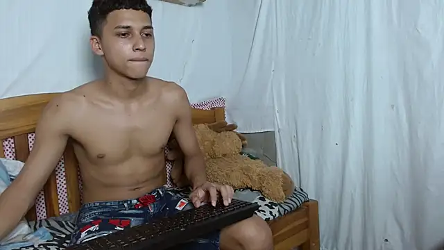 Snapshot of deivy_skinny01 chatting on November 2025 06:01:02 PM deivy skinny01 online show from November 2025 06:01:02 PM