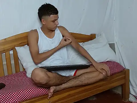 Snapshot of deivy_skinny01 chatting on October 2025 08:30:02 PM deivy skinny01 online show from October 2025 08:30:02 PM