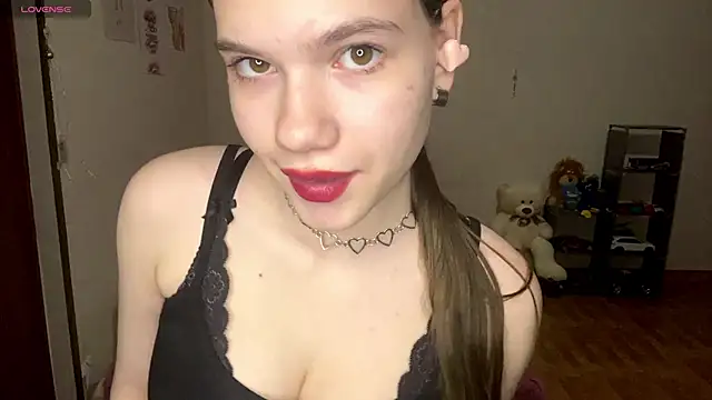 AlmetaBradicich online show from November 2025 03:48:02 PM