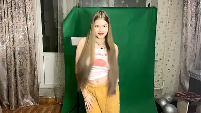 AlmetaBradicich online show from November 2025 03:23:01 PM