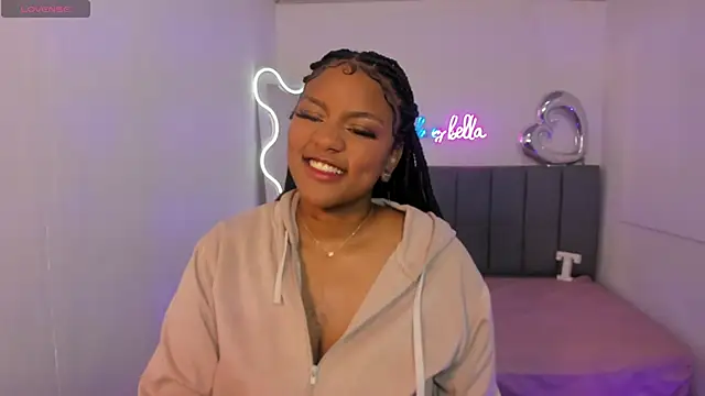 Snapshot of THIANA_TAY chatting on November 2025 03:18:02 AM THIANA TAY online show from November 2025 03:18:02 AM