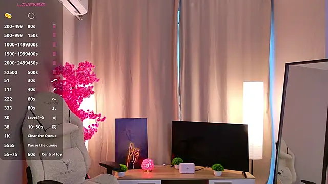 Snapshot of Milf_mammyy chatting on November 2025 07:08:02 AM Milf mammyy online show from November 2025 07:08:02 AM