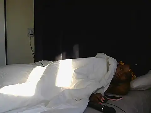 petite queenx online show from October 2025 04:46:02 AM