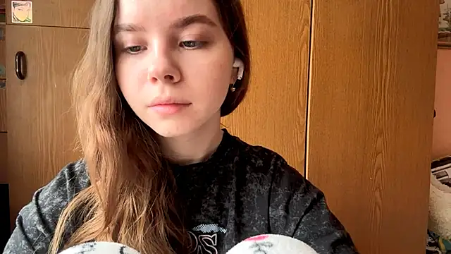 EhtelBiondi online show from January 2026 08:07:01 AM