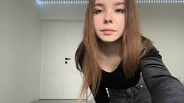 EhtelBiondi online show from October 2025 08:46:01 AM
