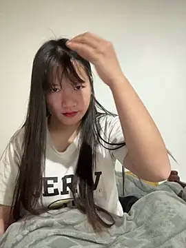 TrangNemo online show from November 2025 12:11:02 AM