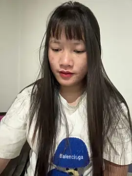 TrangNemo online show from November 2025 12:31:01 AM