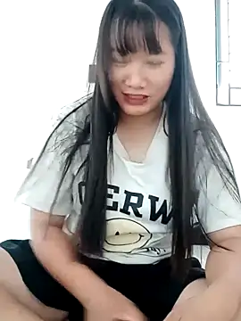 Snapshot of TrangNemo chatting on October 2025 01:15:01 AM TrangNemo online show from October 2025 01:15:01 AM