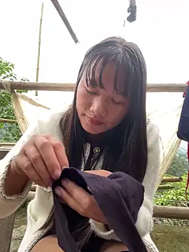 TrangNemo online show from October 2025 08:59:01 AM