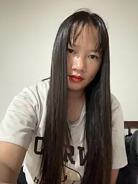 TrangNemo online show from November 2025 10:25:02 PM