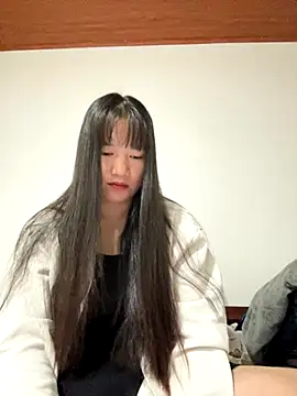 TrangNemo online show from November 2025 12:49:02 AM