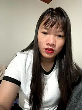 TrangNemo online show from December 2025 10:54:02 PM