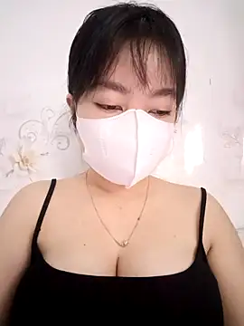 Snapshot of Xuka203 chatting on November 2025 01:42:01 AM Xuka203 online show from November 2025 01:42:01 AM