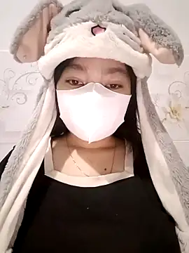 Snapshot of Xuka203 chatting on November 2025 03:56:01 PM Xuka203 online show from November 2025 03:56:01 PM