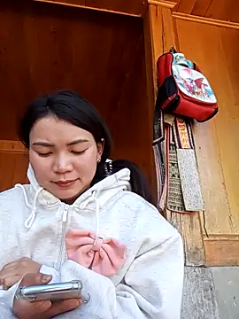 Snapshot of kun-love chatting on December 2025 04:35:01 AM kun-love online show from December 2025 04:35:01 AM