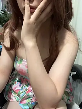 Snapshot of Beyeuuu chatting on June 2026 01:33:02 AM Beyeuuu online show from June 2026 01:33:02 AM