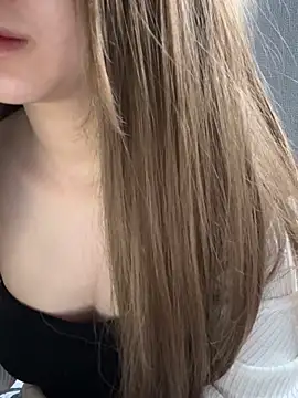 Beyeuuu online show from February 2026 02:32:02 AM