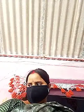 Snapshot of Cr_sonam chatting on May 2026 08:00:01 AM Cr sonam online show from May 2026 08:00:01 AM