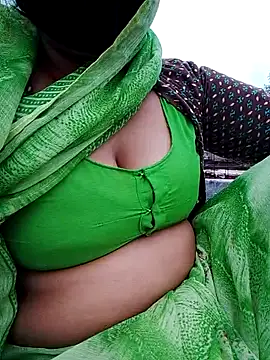 Snapshot of Cr_sonam chatting on October 2025 11:42:01 AM Cr sonam online show from October 2025 11:42:01 AM