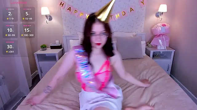 BellaWink online show from November 2025 06:28:02 AM