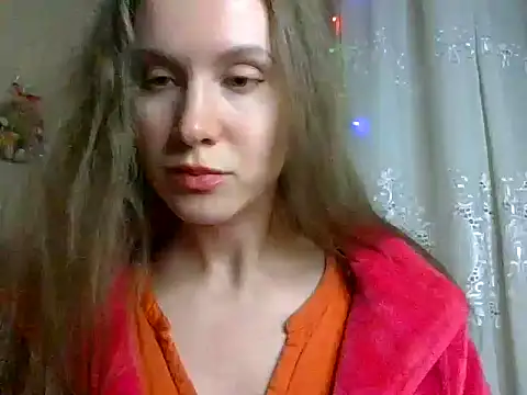 Lynirina online show from February 2026 07:33:01 PM