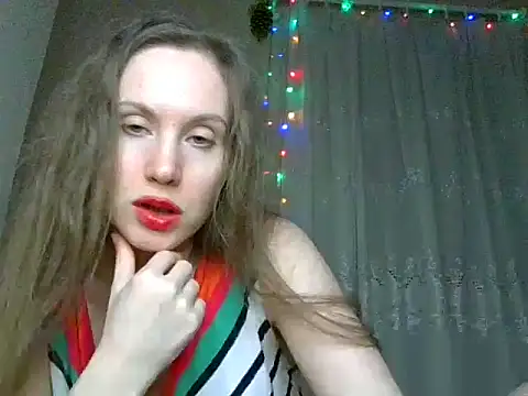 Snapshot of Lynirina chatting on May 2026 11:03:02 PM Lynirina online show from May 2026 11:03:02 PM