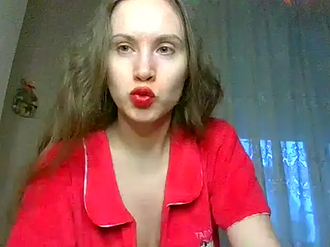 Snapshot of Lynirina chatting on April 2026 02:35:02 AM Lynirina online show from April 2026 02:35:02 AM