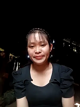 Snapshot of Young_vietnamese chatting on October 2025 01:40:01 AM Young vietnamese online show from October 2025 01:40:01 AM