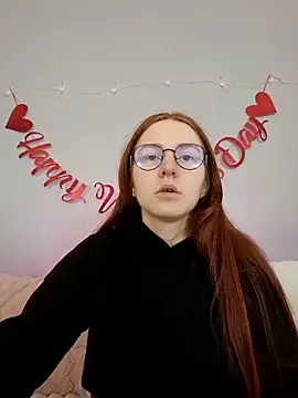 Evarey  online show from February 2026 05:49:01 AM