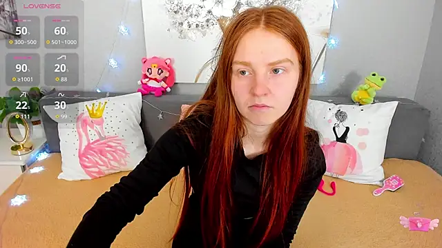 Evarey  online show from December 2025 06:29:01 AM