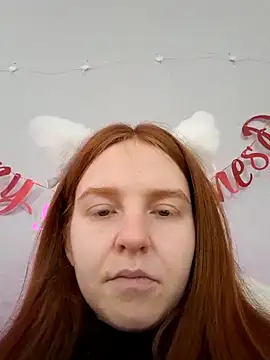 Evarey  online show from February 2026 06:44:01 AM