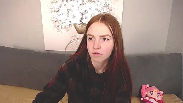 Evarey  online show from November 2025 05:23:01 AM