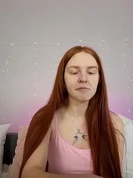 Evarey  online show from February 2026 05:09:01 AM
