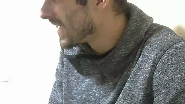 Snapshot of MakabulaAndrey chatting on October 2025 01:53:04 PM MakabulaAndrey online show from October 2025 01:53:04 PM