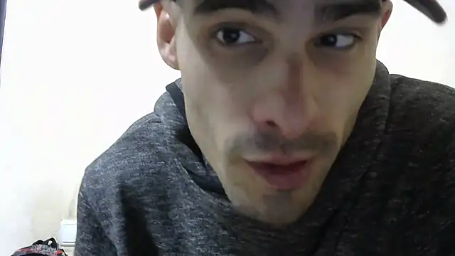 Snapshot of MakabulaAndrey chatting on November 2025 09:36:02 AM MakabulaAndrey online show from November 2025 09:36:02 AM