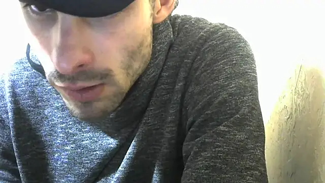 Snapshot of MakabulaAndrey chatting on November 2025 03:12:01 PM MakabulaAndrey online show from November 2025 03:12:01 PM