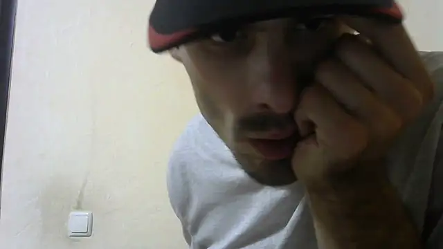 Snapshot of MakabulaAndrey chatting on October 2025 01:54:02 PM MakabulaAndrey online show from October 2025 01:54:02 PM