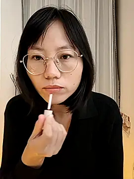 nini10052025 online show from November 2025 07:06:01 PM