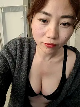 nini10052025 online show from February 2026 12:27:01 PM