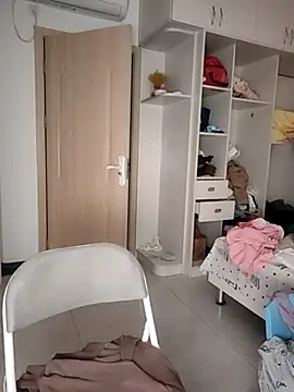 nini10052025 online show from December 2025 03:58:02 PM