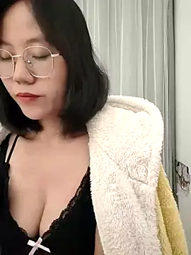 nini10052025 online show from October 2025 01:54:01 PM