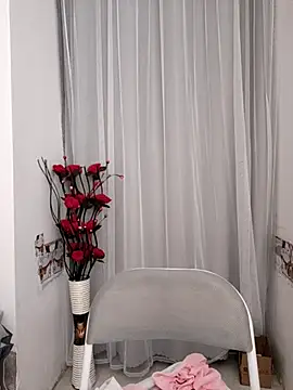 nini10052025 online show from November 2025 07:30:01 PM