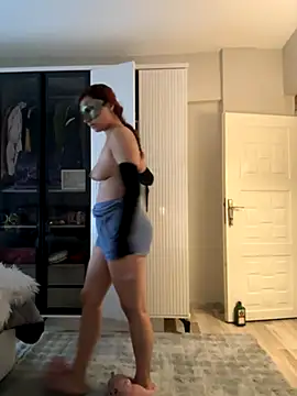 Teengirlmiaa online show from November 2025 12:21:02 PM