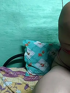 Snapshot of Queen_washna1 chatting on November 2025 06:00:02 PM Queen washna1 online show from November 2025 06:00:02 PM